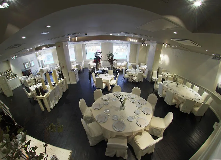 Hotel Mercure Jardines De Albia Бильбао Испания