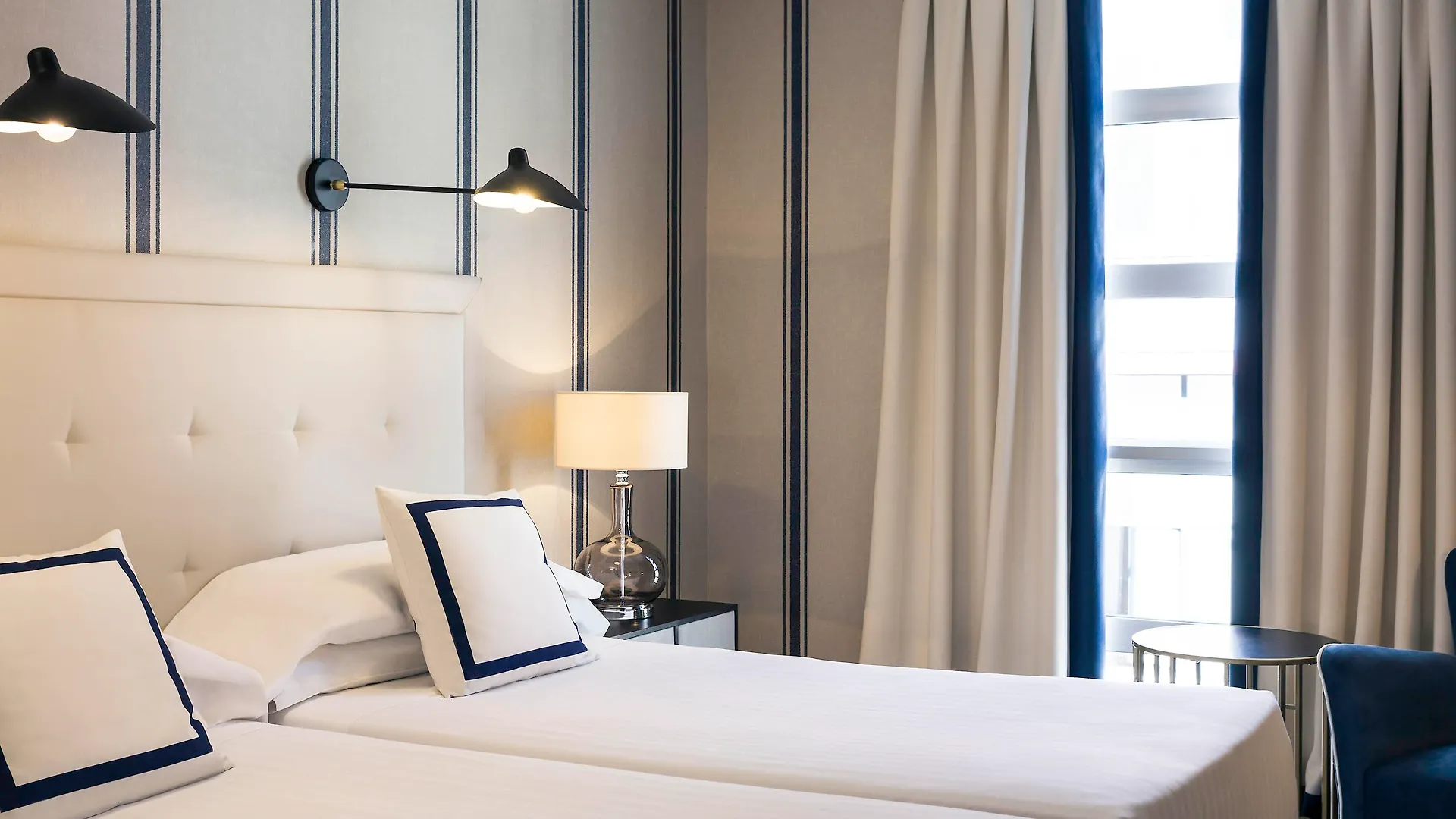 Hotel Mercure Jardines de Albia Bilbao 4*,