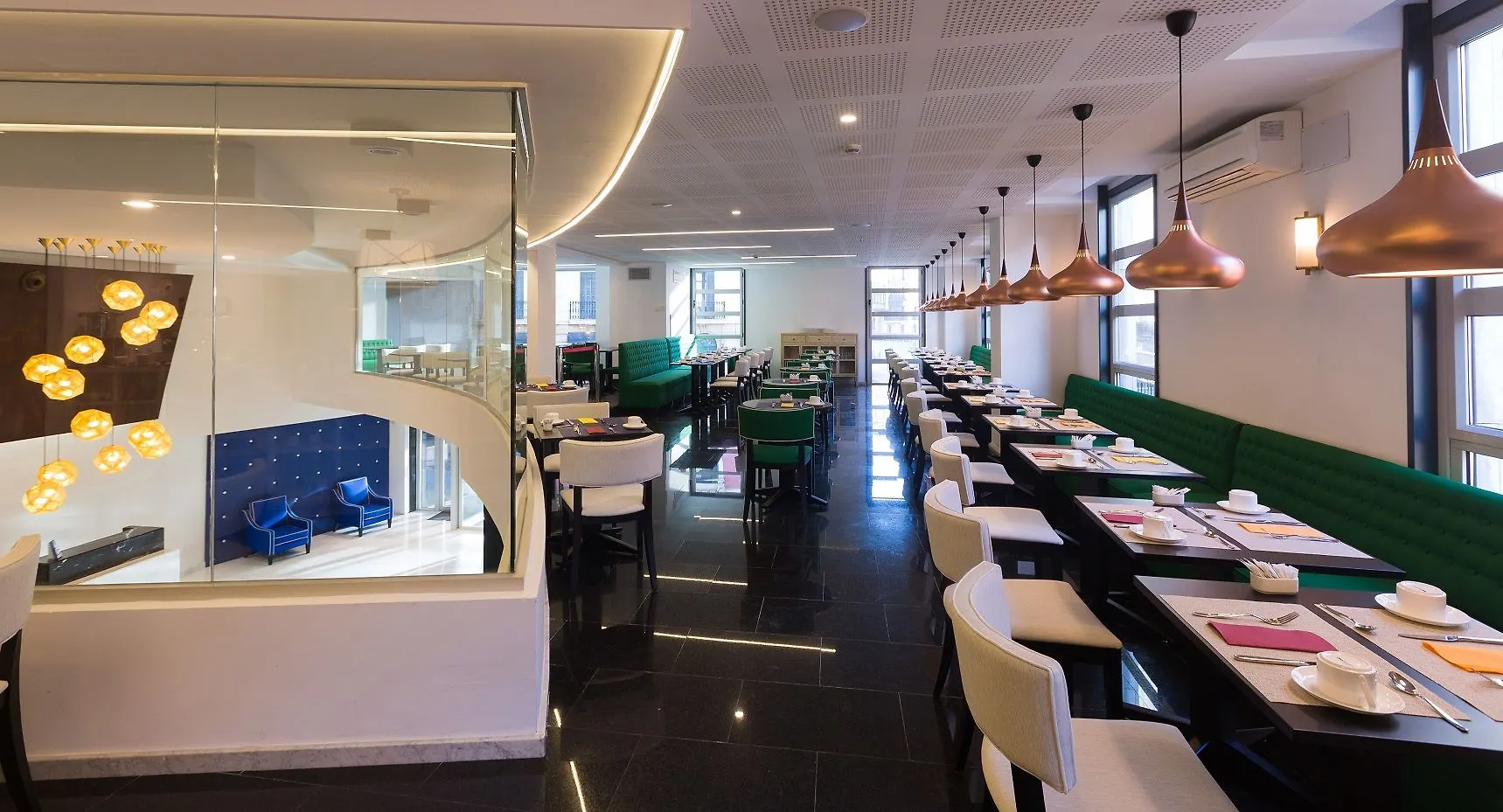 Hotel Mercure Jardines De Albia Бильбао Испания