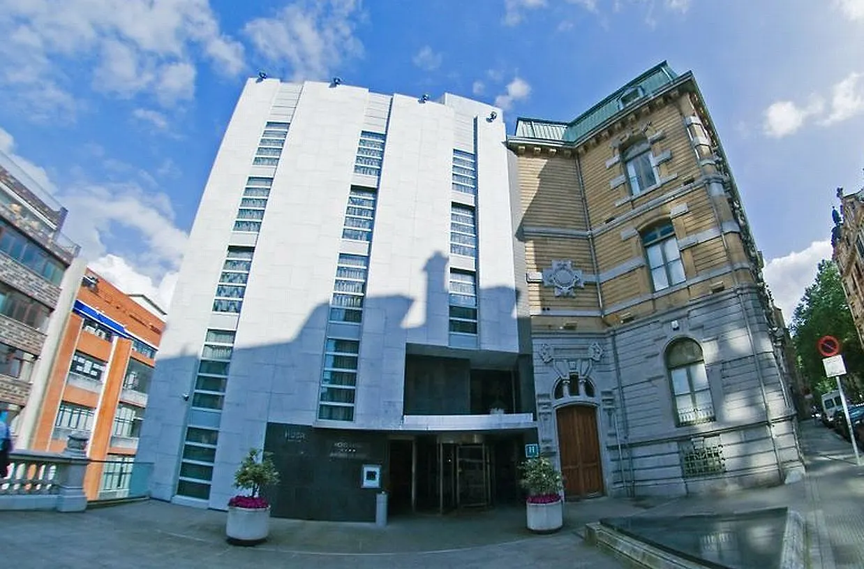 Hotel Mercure Jardines De Albia Бильбао