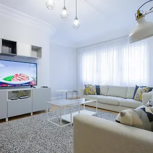  Apartamento Respira Guggenheim pinchos y Cultura by Urban Hosts España