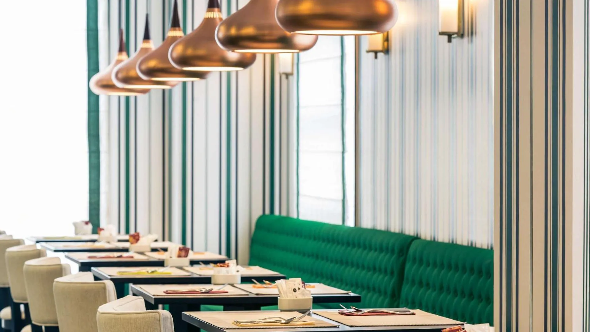 Hotel Mercure Jardines De Albia Bilbao Spain